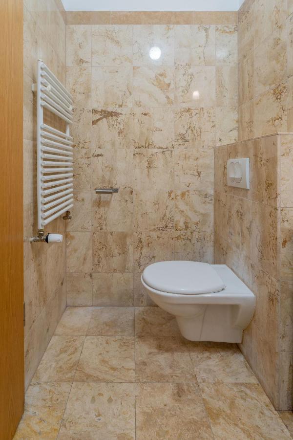 K9 Appartement Boedapest Buitenkant foto